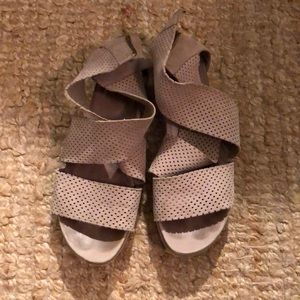 Eileen Fisher sport sandal